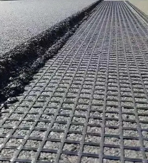 GGA 100 SA – Asphalt Reinforcement Glass Geogrid, Self-Adhesive (2.0m × 100m)